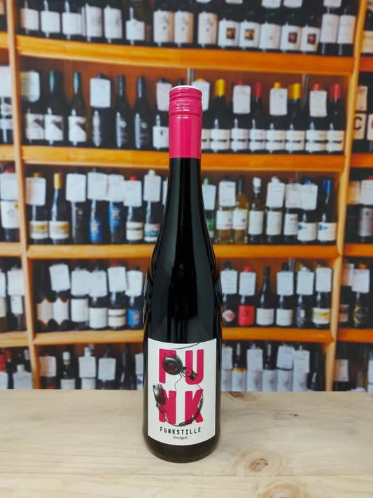 Zweigelt Niederosterreich 2023 Funkstille, Austria